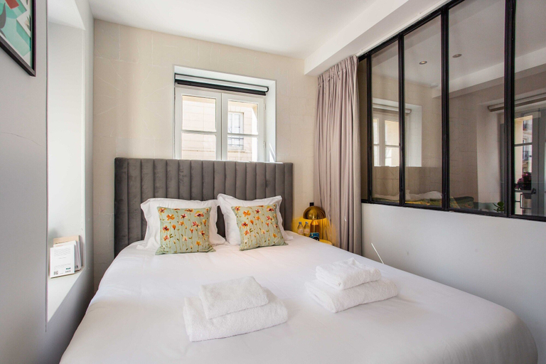 Room 4, Magnificent 1br/4p Apartment - Montorgueil 3, Paris