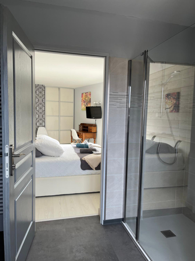 Bedroom 9