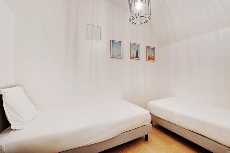 Room 3, Elegant Apartment - 2bd/6p - Hotel de Ville, Paris