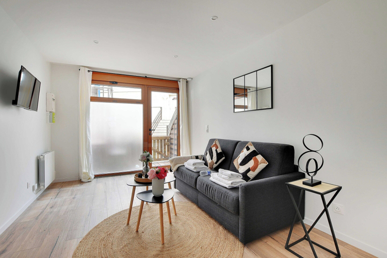 Living area 2, Charming Studio 2P- Next Paris, Val-de-Marne