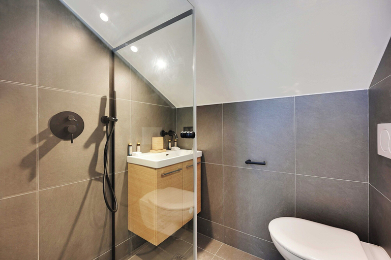 Bathroom, Bright and Charming apt - 1bd/2p - Aubervilliers, Seine-Saint-Denis