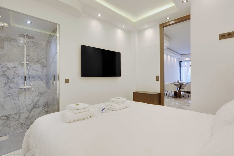 Bathroom 2, Chic Duplex - 2br/6p - Bonne-nouvelle/montorgueil, Paris