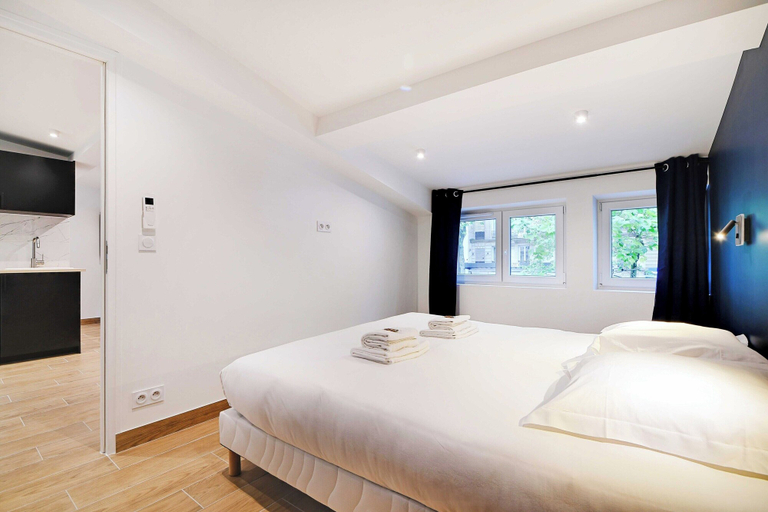 Bedroom 3, Welcoming Apartment -1bd/4p - 18th Arrd, Paris