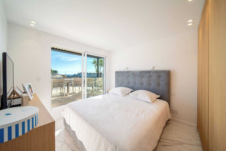 Bedroom 2, Sumptuous Terrace Apartment - Cannes - Sea View, Alpes-Maritimes