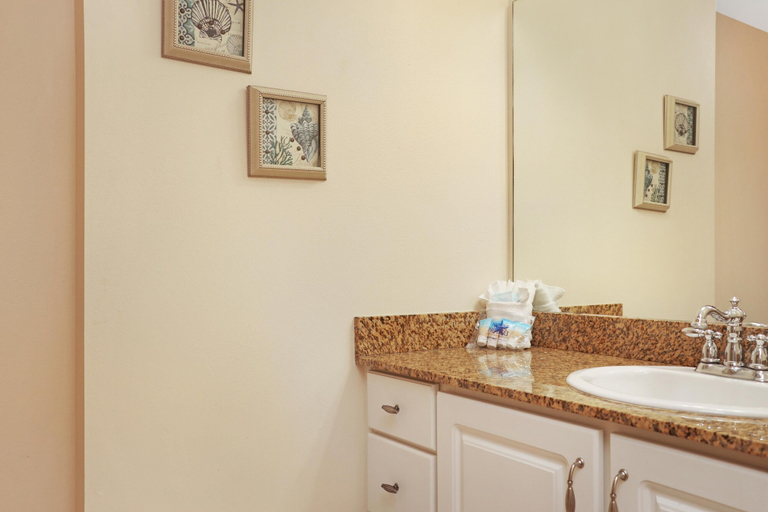 Bathroom 4, Club at Mexico Beach 2Q, Bay
