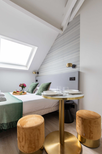 Room 5, Cosy apartment - 1BR4P - Eiffel Tower, Paris
