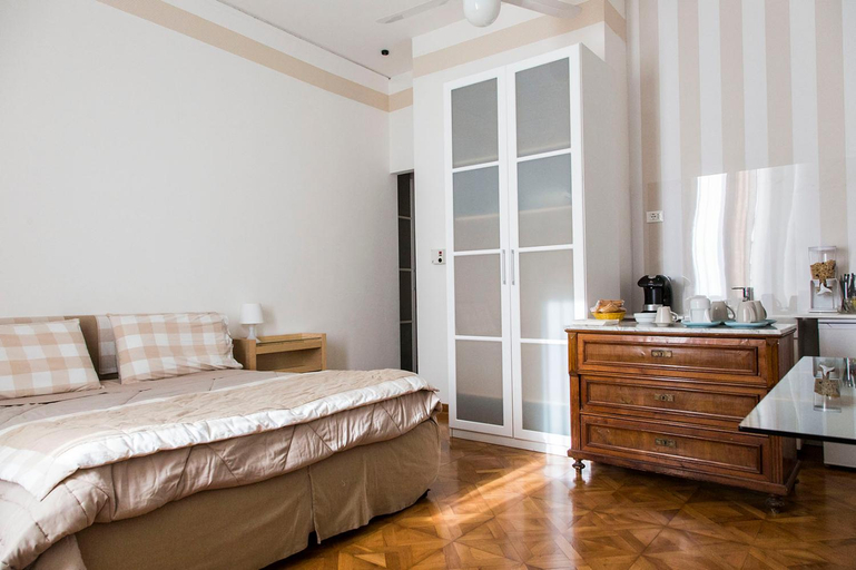Others 2, B&B Al Parco, Trieste