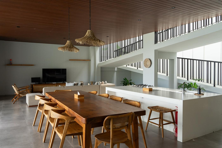 Others 3, Greenhill Mountain City View 8BR Villa heated pool, Bandung
