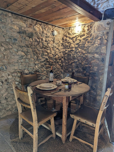 Room 5, Casa Hostalets - In the Middle of the Olive Trees, Tarragona