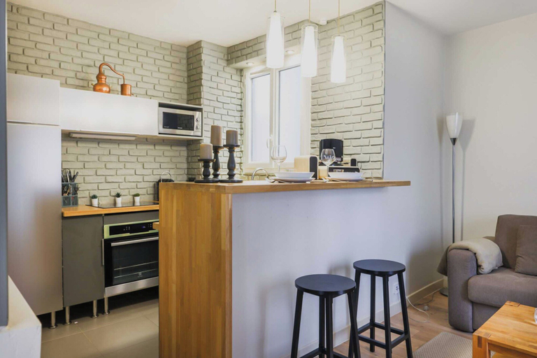 Private kitchen 2, Modern Flat - 1bd/4p - Parc Monceau, Paris