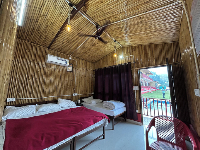 Bedroom 3, Grandeur's Tiger Estate, Garhwal