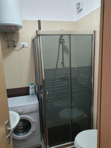 Bathroom 3, Deni Sea View Apartment, Vlorës