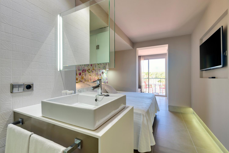 Bathroom 5, Occidental Ibiza, Baleares