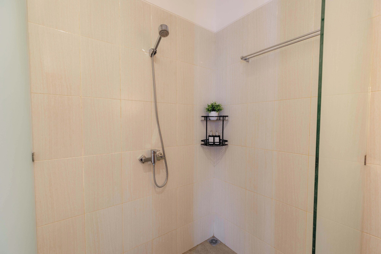 Bathroom 6