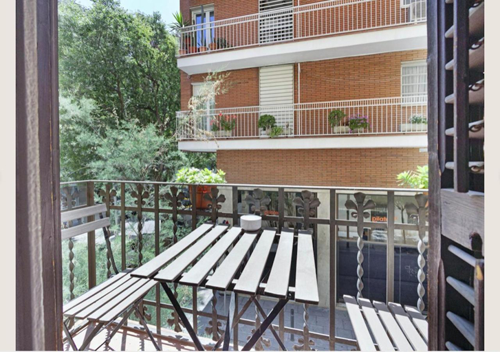 Others 3, Great apartment in Sagrada Familia with Balcony, Barcelona