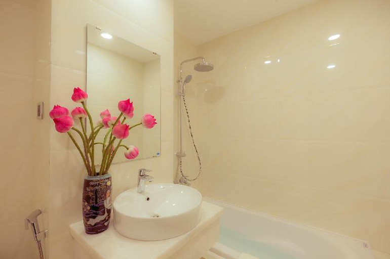 Bathroom 12