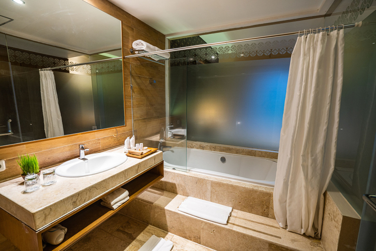 Bathroom 4