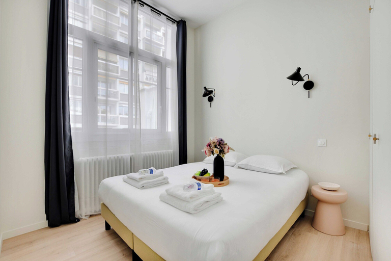 Bedroom 5, Modern Apartment - 2br/6p - Eiffel Tower, Paris