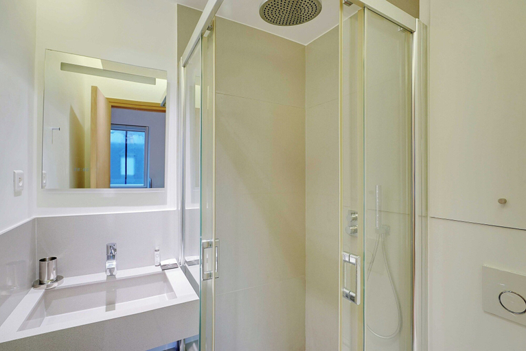 Bathroom, Magnificent Apartment - 1br/4p - Arc de Triomphe, Paris