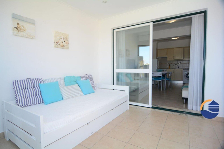 Room 4, 30, Portimão