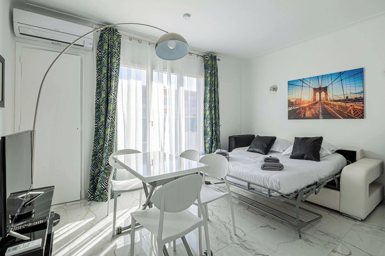 Room 5, Charming Appartment 2 Bedrooms, Alpes-Maritimes