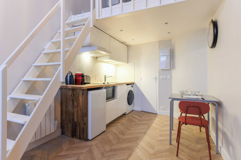 Private kitchen 3, Comfortable Apartment - 1br/3p - Europe, Paris