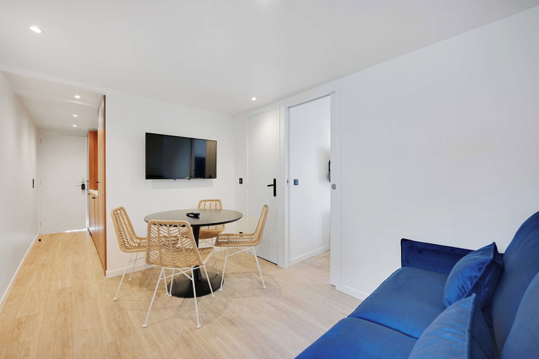 Dining 4, Charming and Modern apt - 1bd/4p - Aubervilliers, Seine-Saint-Denis