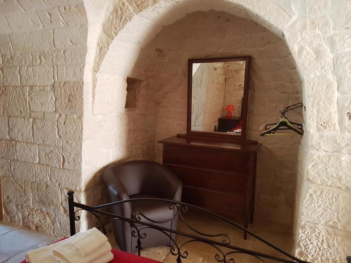 Bedroom 3, Trullo Aurelia, Brindisi