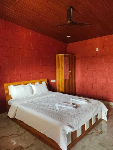 Bedroom 2, Red Brick Resort, Satara