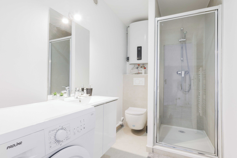 Bathroom, Beautiful Studio for two People - Puteaux, Hauts-de-Seine