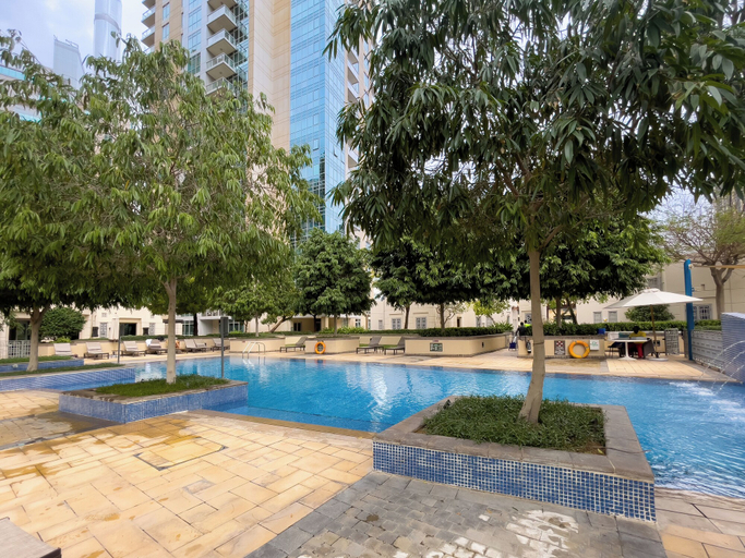 Sport & Beauty 5, Maison Privee - Exclusive Duplex Villa with Panoramic Terrace Overlooking Burj Khalifa, Dubai