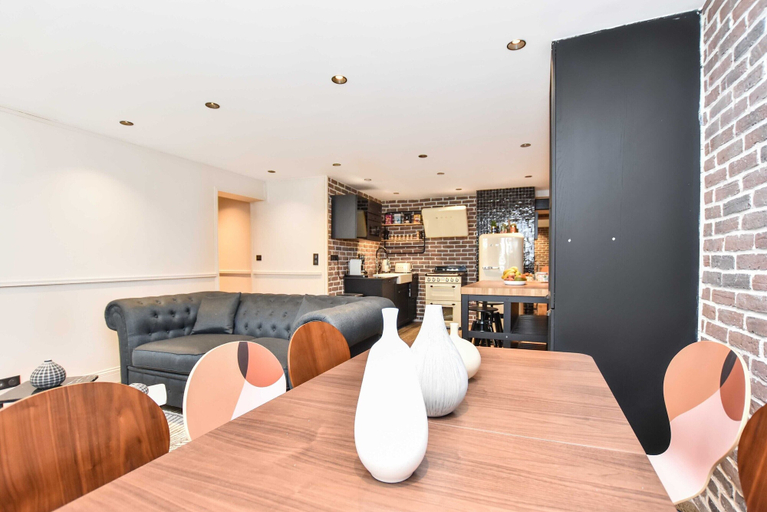 Others 5, Charming 3BR Apt- Montorgueil / Rapublique, Paris