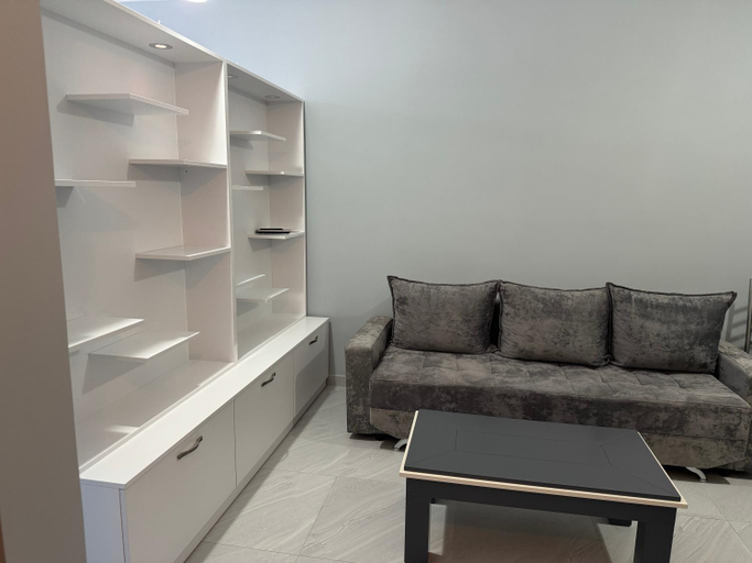 Others 5, S&S Apartment, Kavajës
