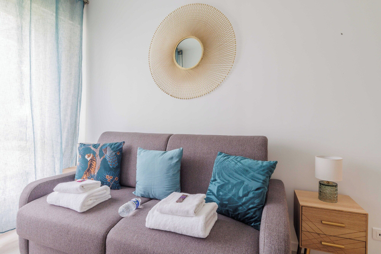 Living area 2, Wonderful Studio - 2P - Neuilly-sur-seine, Hauts-de-Seine