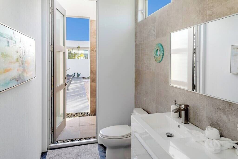 Bathroom, 2bdr Oceanside Vacation Villa, Hotel Amenities v3