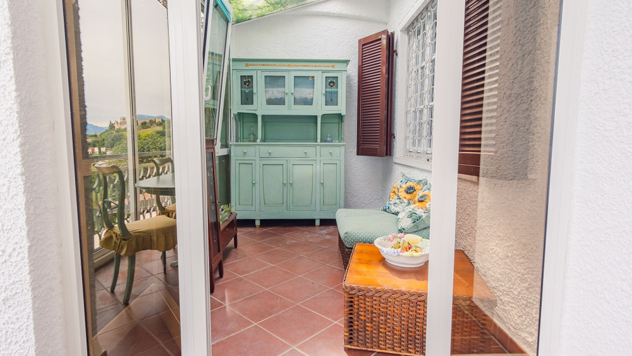 Room 4, Villa Castlegrace Lake Garda - Italian Homing, Brescia