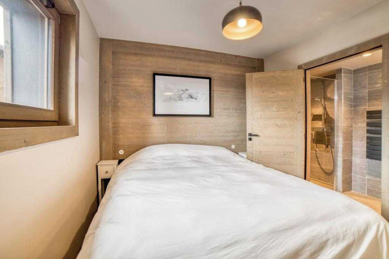 Bedroom 2, Luxurious 4-room Apartment With Swimming Pool, Gym, spa and Parking, Haute-Savoie