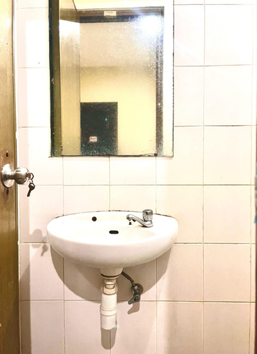 Bathroom 4