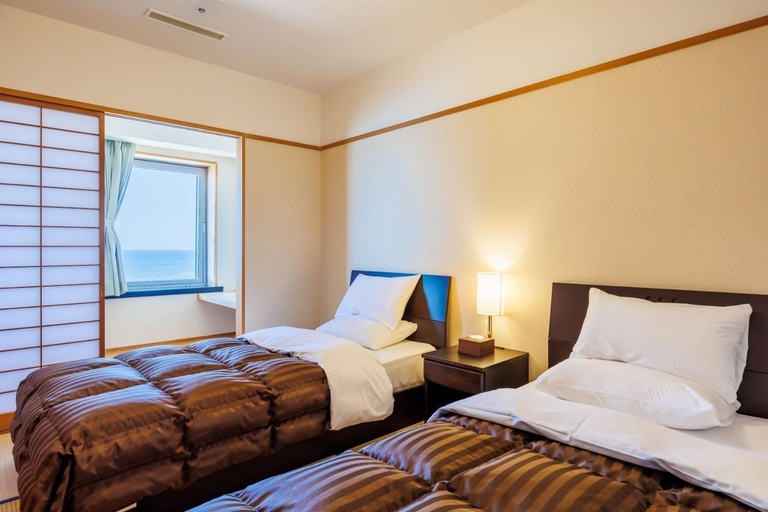 Bedroom 3, Hotel Oosado, Sado