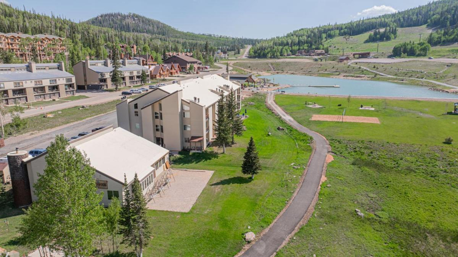Exterior & Views 1, BrianWood Condominium Unit #58, Iron