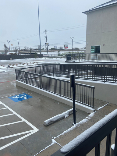 Others 4, Liv Inn and Suites, Houston