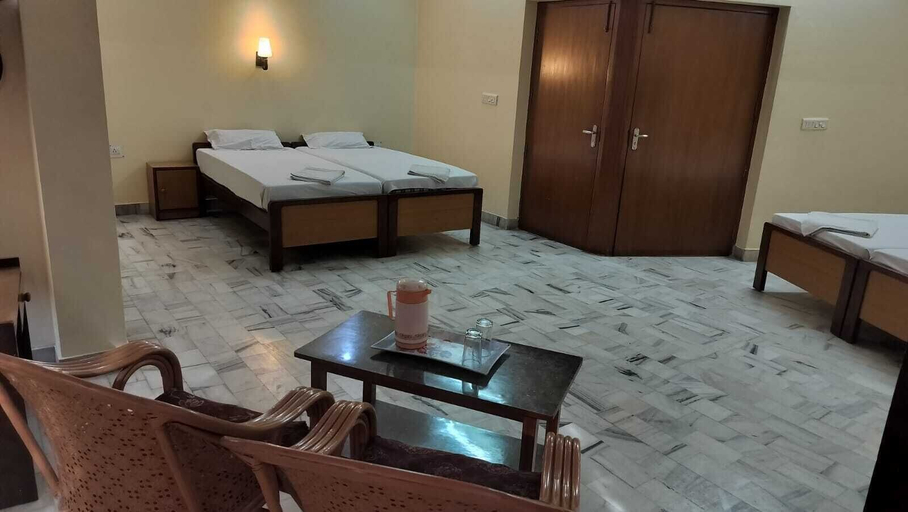 Bedroom 2, Sarnath Motel And Resort, Varanasi