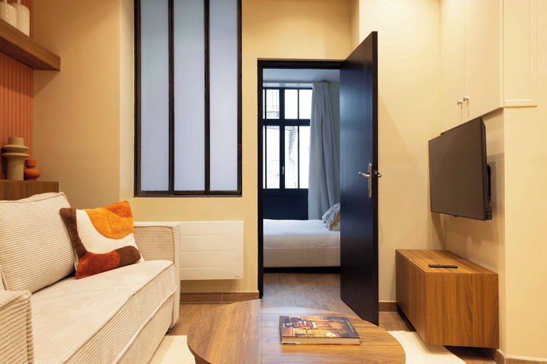 Room 4, Elegance & Confort / 4P - South Pigalle/montmartre, Paris