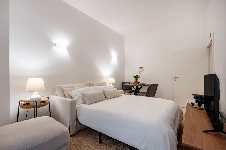 Bedroom 2, Private Luxury Suite in Bari Center, Bari