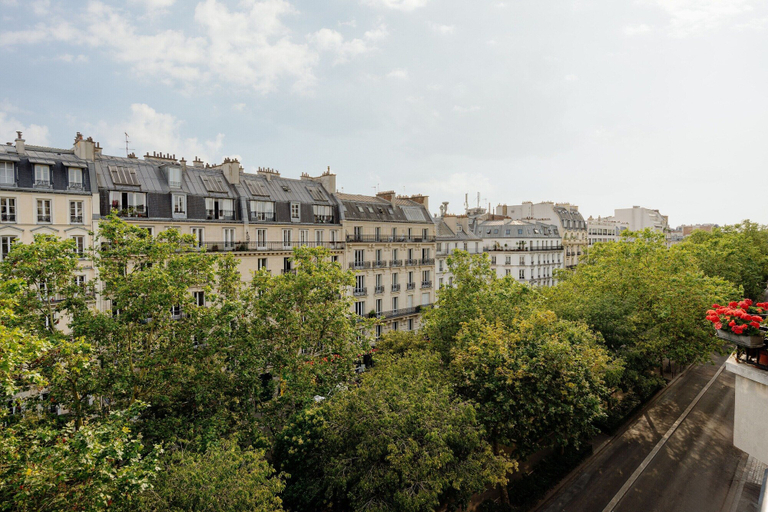 View from property, Leon Hotel-sacre Coeur View/suite-64, Paris