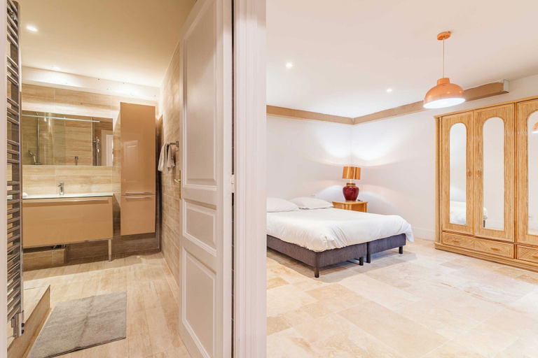 Room 3, Haven of Peace With Heated Pool and Garden, Calvados