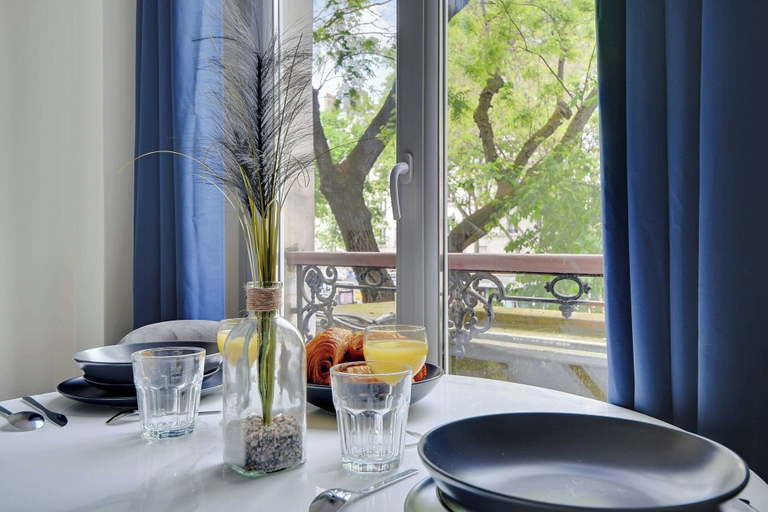Dining, Peaceful Studio for 2 People, Paris