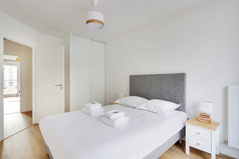 Room 3, Modern Apartment - 2br/4p - Saint-ouen sur Seine, Seine-Saint-Denis