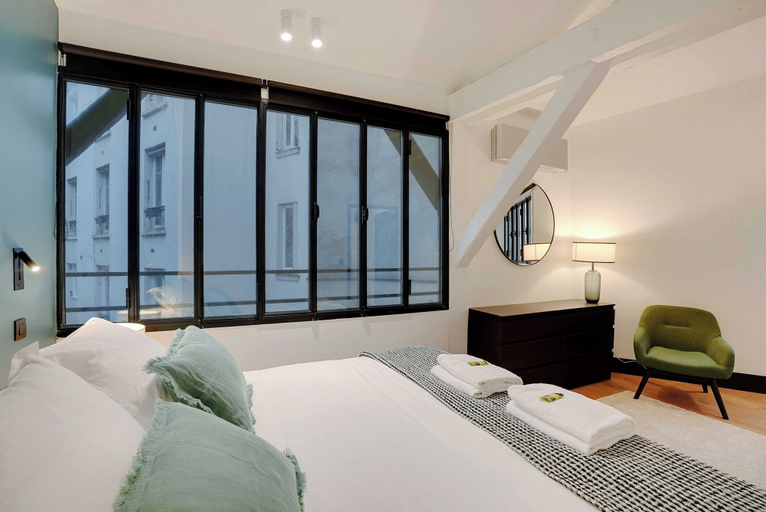 Room 5, Spacious Loft - 4br/7p - Montmartre - Sacra-coeur, Paris