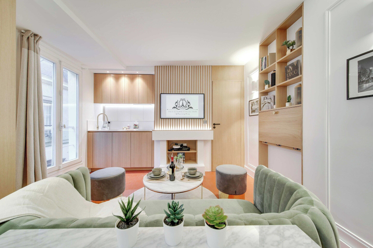 Bedroom 3, Amazing Historical Parisien Flat Next TO Louvre Area ! - 3, Paris